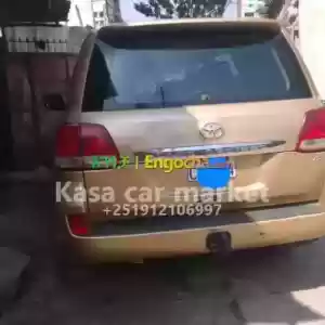 Make:Toyota Model:Landcruiser v8Year:2008Fuel:Diesel Transmission: Manual Body type:SUVEn Price in Ethiopia