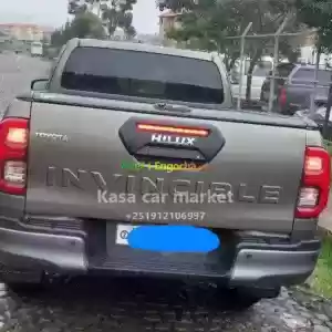 Make:ToyotaModel:Hilux Invincible X-Cab Engine:2.4LFuel:DieselTransmission:6-Speed Automa Price in Ethiopia