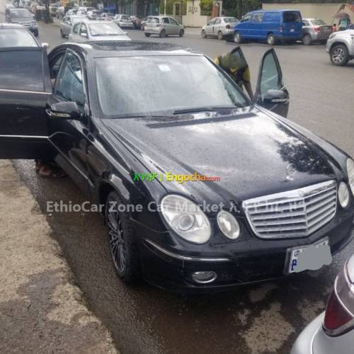 Mercedes-Benz E200 2008 Fully Optioned Very Excellent Car for Sale