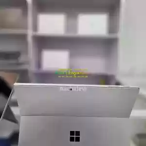 Microsoft Surface Pro 5Detachale, Touch screenCORE i5 7th Generation Storage : 256 GB SSD Price in Ethiopia