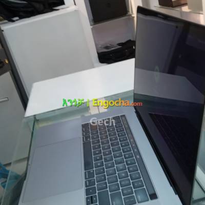 NEW COMINGApple MacBook Pro 15.6" Late 2018 (4GB Dedicated Graphics)• 2.6 GHz Intel Core 