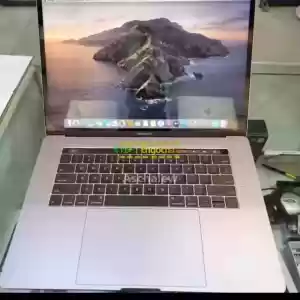 NEW COMINGMacBook Pro 2018 15 inch 🥢Intel Core i7 2018🥢16GB 2400 MHz DDR4 Installed Memor in Ethiopia