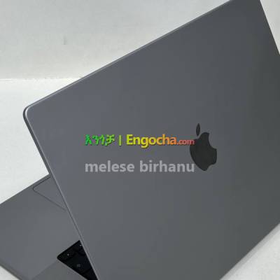 New Apple Macbook pro M1 2021