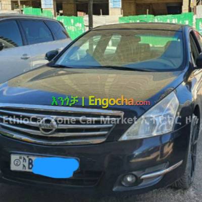 Nissan Teana 2010 Very Excellent and Fully Optioned Sedan Car for Sale