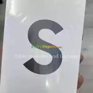 Samsung Galaxy S21 FE 5G 256GB RAM 8GB brand new sealed in Ethiopia