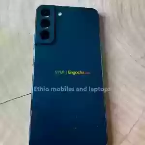 Samsung Galaxy S22 5G 128GB RAM 8GB Dual sim in Ethiopia