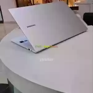 Samsung brand newSuper slimCore i5 11th generation 15.6 inch  screen size 256 gb ssd Stor in Ethiopia