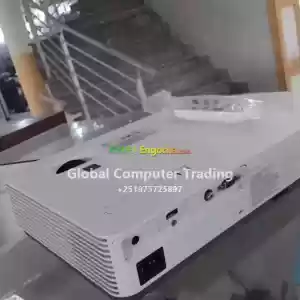 Sony projectorModel Name VPL-Dx220 Price in Ethiopia