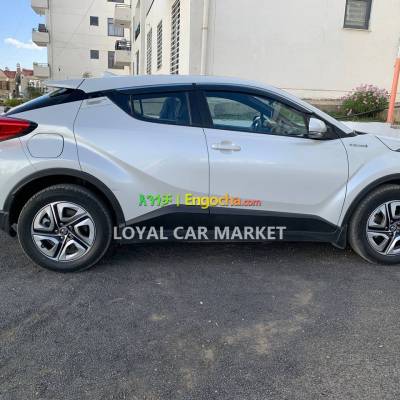 TOYOTA CH-R ELECTRIC 2022...only 5,000 km