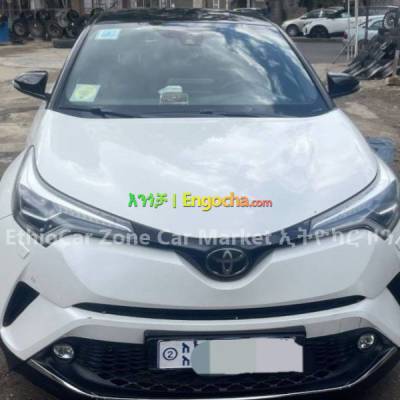 Toyota C-HR 2020 Full Option Excellent and Clean Car