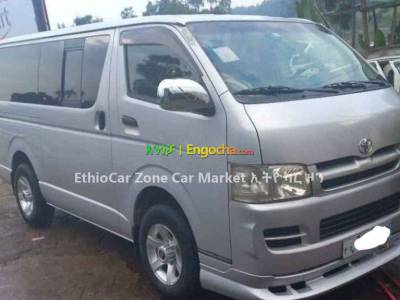 Toyota Hiace Super GL 2007 Very Excellent and Clean Van Car for Sale