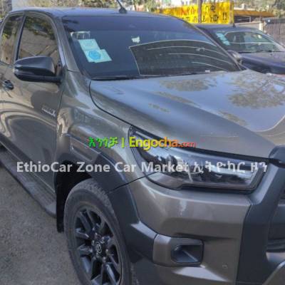 Toyota Hilux Invincible 2021 Excellent and Fully Optioned Car for Sale