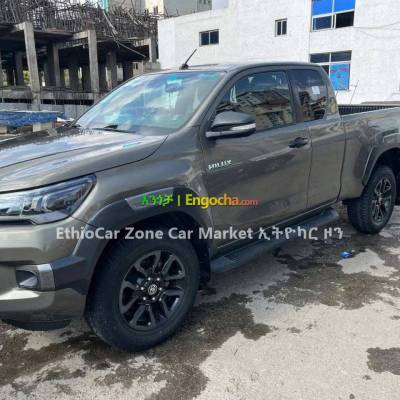 Toyota Hilux Invincible 2021 Very Excellent and Fully Option Pickup Car for Sale
