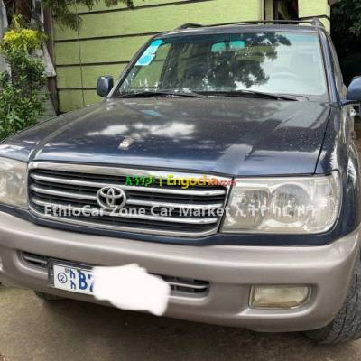Toyota Land Cruiser 1o5 2002 Very Excellent and Clean SUV Car for Sale