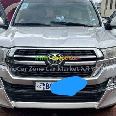Toyota Landcruiser V8 GXR 2016 Fully Optioned Excellent Car for Sale with Bank Loan
