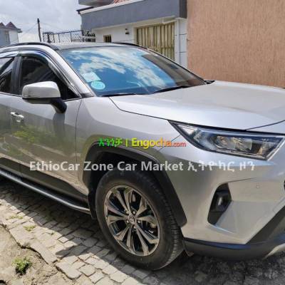 Toyota Rav4 2022 Very Excellent and Fully Optioned Car for Sale with Bank Loan Option