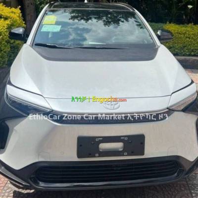 Toyota bz4x 2WD 2023 Brand New Full Option Electric Car for Sale