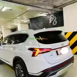 URGENT SELL URGENT SELL Make.. Hyundai Model.. Santafee Hybrid Year.. 2022Transmission..  Price in Ethiopia