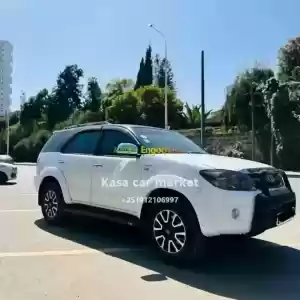 Urgent Make:Toyota Model:FortunerYear:2007Body Type:SUVEngine:4Cyl. 2.4L Fuel:BanzileDriv Price in Ethiopia