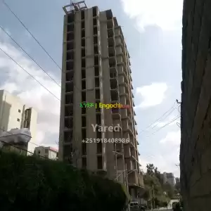 ኪንግደም ሪል እስቴት አዲስ አመት ምክንያት በማድረግ በመሀል ከተማ ዲኘሎማቲክ ሰፈር በሆነው መስቀል ፍላወር ግንባታው 85% የደረሰ B+G+1 in Ethiopia