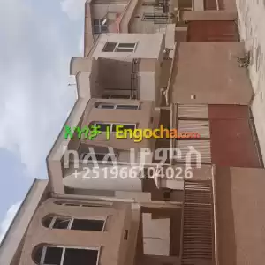 ኮምፓውምድ ውስጥ ቪላ ቤቶች በሽያጭ ላይ Price in Ethiopia