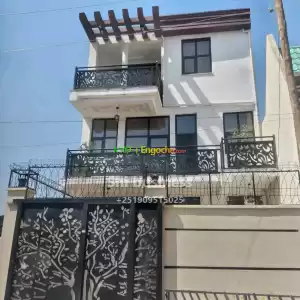የሚሸጥ G+2 መኖሪያ ቤት #አዳማ #105m2 አድራሻ #አዳማ ቦሌ in Ethiopia