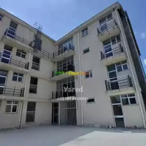 የተናጠል ካርታ የወጣለት50/50 ባንክ ብድር የተመቻቸለት 100% ያለቀ አፓርትመንት በካሬ 85,000 አያት አየርመንገድ መኖሪያ ቤቶች ጎን  in Ethiopia