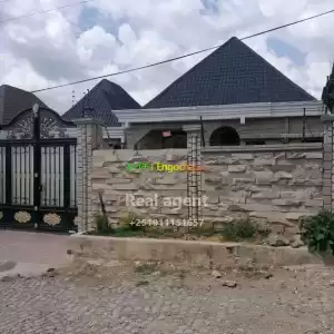 ጃክሮስ አካባቢ የሚሸጥ እጅግ በጣም የሚያምር ቤት420 ካሬ ዘመናዊ ቪላ ቤት ባንክ 30 ሚሊየን አለበትካሽ 12 ሚሊየን አይተው ይነጋገሩ እጅ in Ethiopia