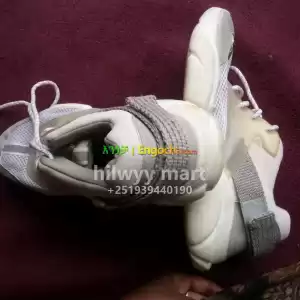 ፅድት ያለ ጫማ Price in Ethiopia