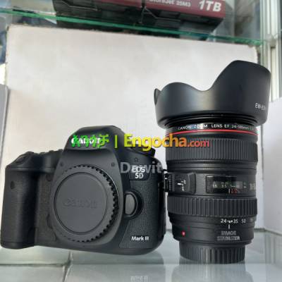 canon 5d mark 3 with 24-105mm lens