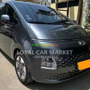 HYUNDAI STARIA 2023...Only 2,400 km Only Price in Ethiopia