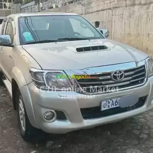 Hilux king cab 2014 Price in Ethiopia
