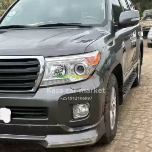 Make.. Toyota Model.. Landcruiser G-XR Year.. 2015Transmission.. Automatic Standard.. Eur Price in Ethiopia