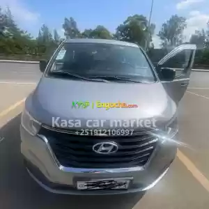 Make:HyundaiModel:Grand Starex Year:2020Engine:4 Cylinders, 2.5LDrive Type:FWDFuel:Diesel in Ethiopia
