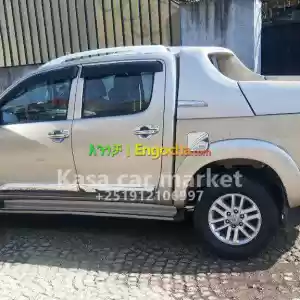 Make:ToyotaModel:Hilux double capLeather seat Fuel:DieselTransmission: Automatic Year:201 Price in Ethiopia