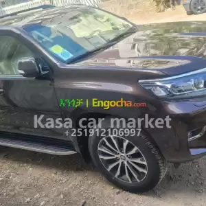 Make:ToyotaModel:Land cruiser Prado Year:2022Engine:D_4D 2.8LFuel:Diesel Body Type: SUV/C Price in Ethiopia