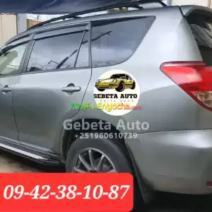 Toyota Rav4 in Ethiopia