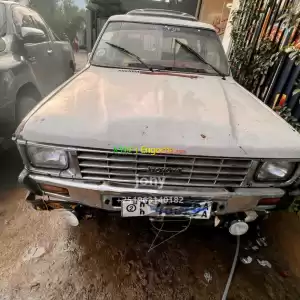 Toyota hilux 1984 in Ethiopia