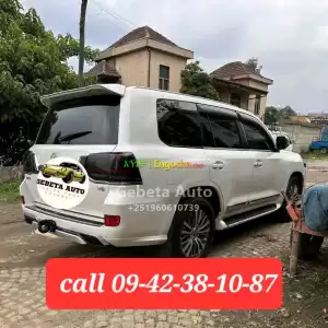 Toyota land cruiser V8 in Ethiopia
