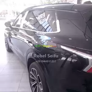 hybrid መኪና Price in Ethiopia