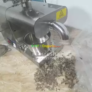 oil press machine እጅግ ዘመናዊና ኑሮን ቀላል ለማድረግ የመጣውን የቤት ውስጥ የዘይት መጭመቂያ ማሽን በተመጣጣኝ ዋጋ በብዛት አለን in Ethiopia