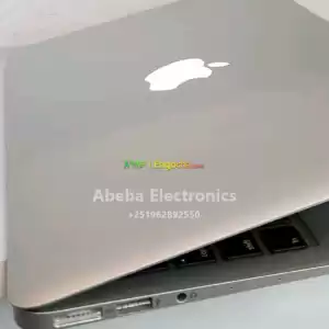 Almost new Apple macbook air 2017    Core i5128gb Solid state Price in Ethiopia