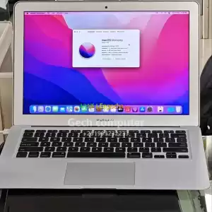 Almost new Apple macbook air 2017    Core i7512 gb Solid state drive 8Gb memory size  13. Price in Ethiopia