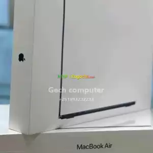 Apple M2 chip13.6-inch MacBook air with apple M2 chip (midnight color)16 GB unified memor Price in Ethiopia