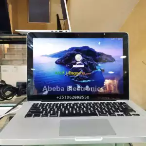 Apple macbook pro laptopAlmost New 2015 product year   Core i5 with 2.7Ghz speed512gb Sol in Ethiopia