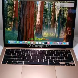 MacBook air M12020256gb SSD8gb ram13.3 inch in Ethiopia