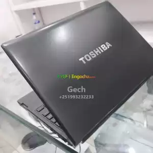 Toshiba Satellite Laptop Core i5-2nd Generation Storage, 700 GbRam, 6gb Intel HD Graphics in Ethiopia
