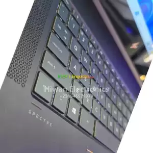 hp specter x360 2 gb graphics core i7 8 genertion in Ethiopia