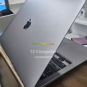 macbook air M1 2020 .Apple M1 chip with 8‑core CPU, 7‑core GPU, and 16‑core Neural Engine in Ethiopia