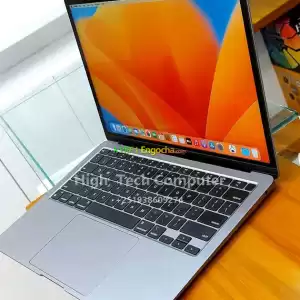 macbook air M1Apple M1 chip with 8‑core CPU, 7‑core GPU, and 16‑core Neural Engine  8GB u in Ethiopia